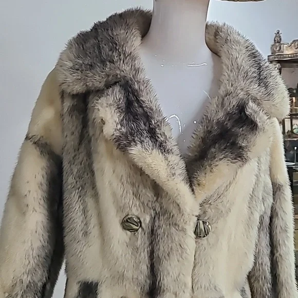 Genuine midi Fur coat - Picture 2 of 16